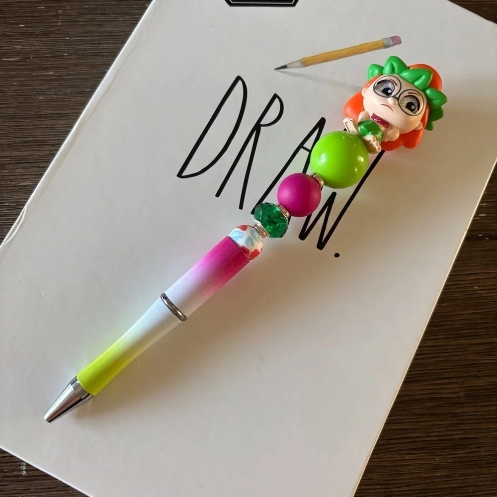 Disney Doorables: Lilo & Stitch: Mertle handmade beaded pen